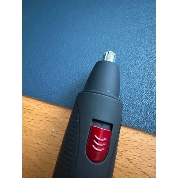 Westinghouse NEW nose hair trimmer - Picture 3 of 5